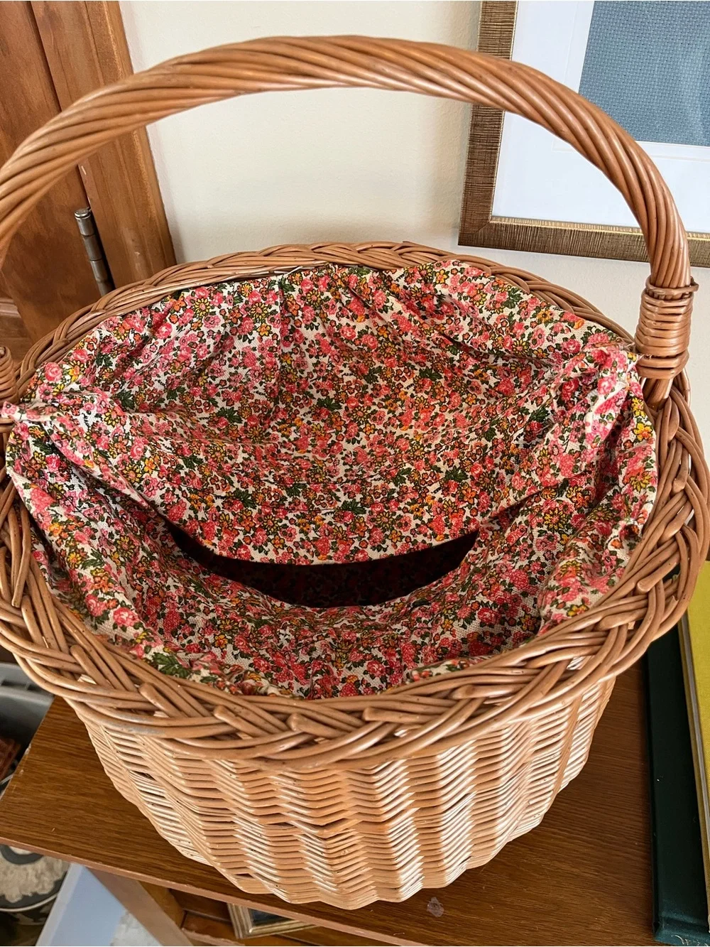 Wicker Picnic Basket with Floral Liner - Natural and Pink